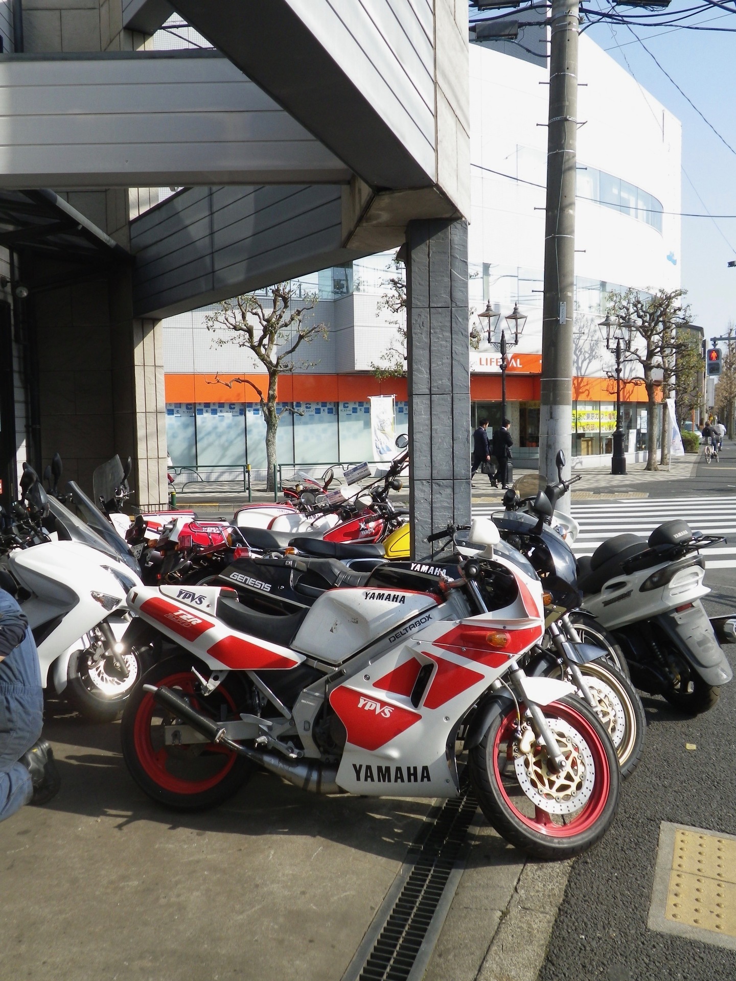 2ストだらけのバイク屋 Scoperta Di Golosi